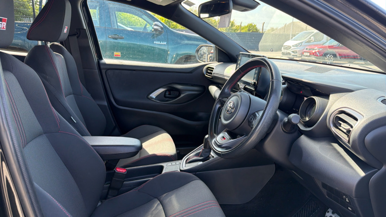 Toyota Yaris 1.5 Hybrid GR Sport 5dr CVT Hybrid Hatchback
